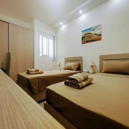 Al-andalus, Chic Victoria