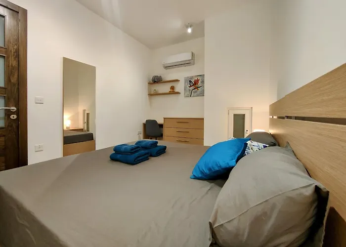 Al-andalus, Chic 홈스테이