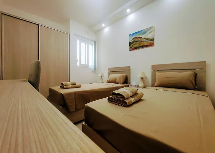 Al-andalus, Chic Victoria